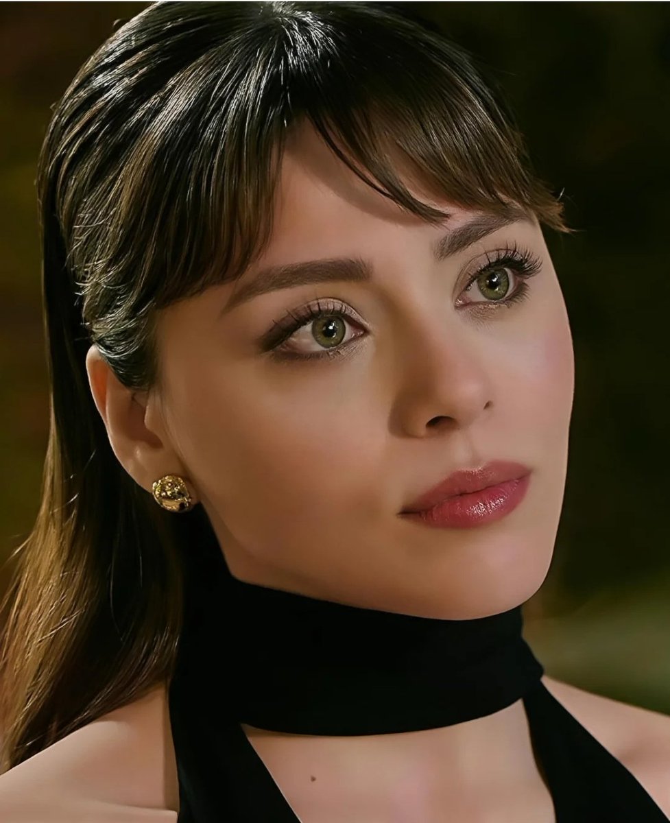 In your green eyes... I see the beauty of spring🍀🌿

#SılaTürkoğlu