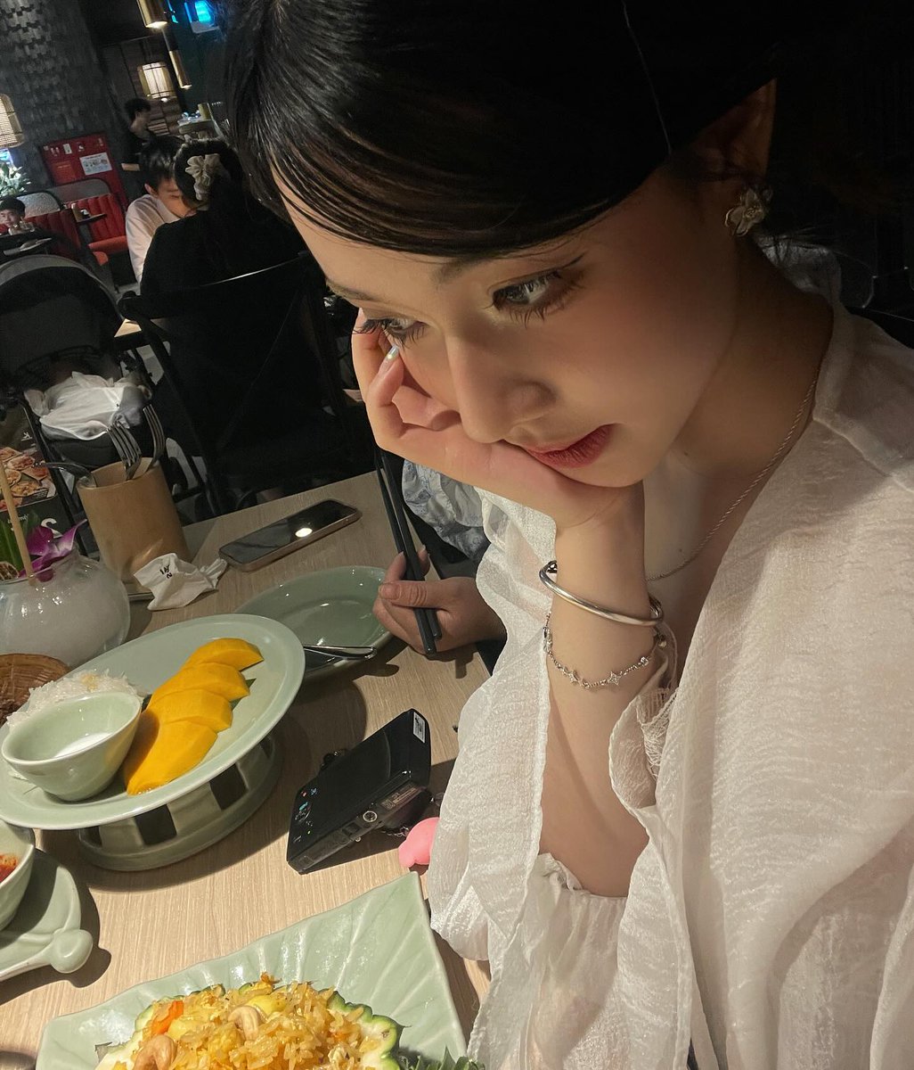 _trang______ tweet media