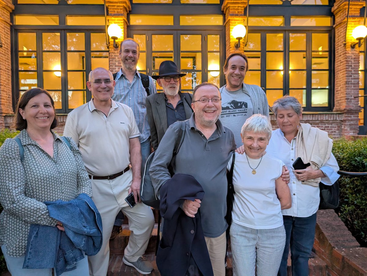 Demografia_CSIC's tweet image. #Human Evolution
Great Lecture by Ignacio de la Torre, @ERC_Research Awardee from the 
@IH_CSIC  @CCHS_CSIC on "The Origins of Technology" and allways happy to exchange time and knowledge with our top frontiers arqueologists &amp;amp; historians at @CSIC
Video 👇 youtube.com/live/u8WuedEtQ…