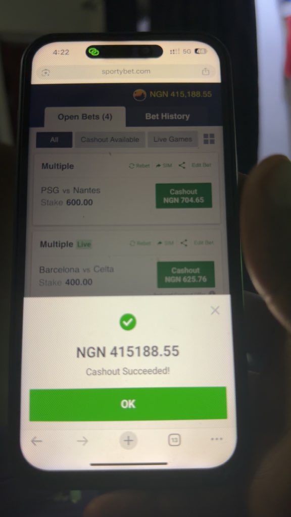 ArrisCoope32050's tweet photo. @deenayaah Me I cashout oh can’t wait for napoli @deenayaah https://t.co/7c3W7KPUIK