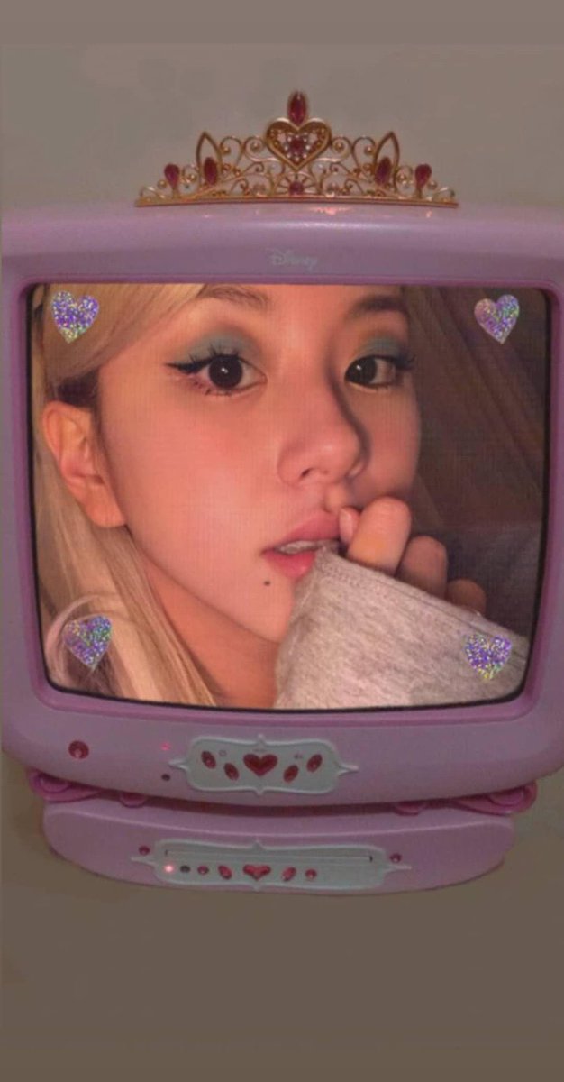 논 tweet media