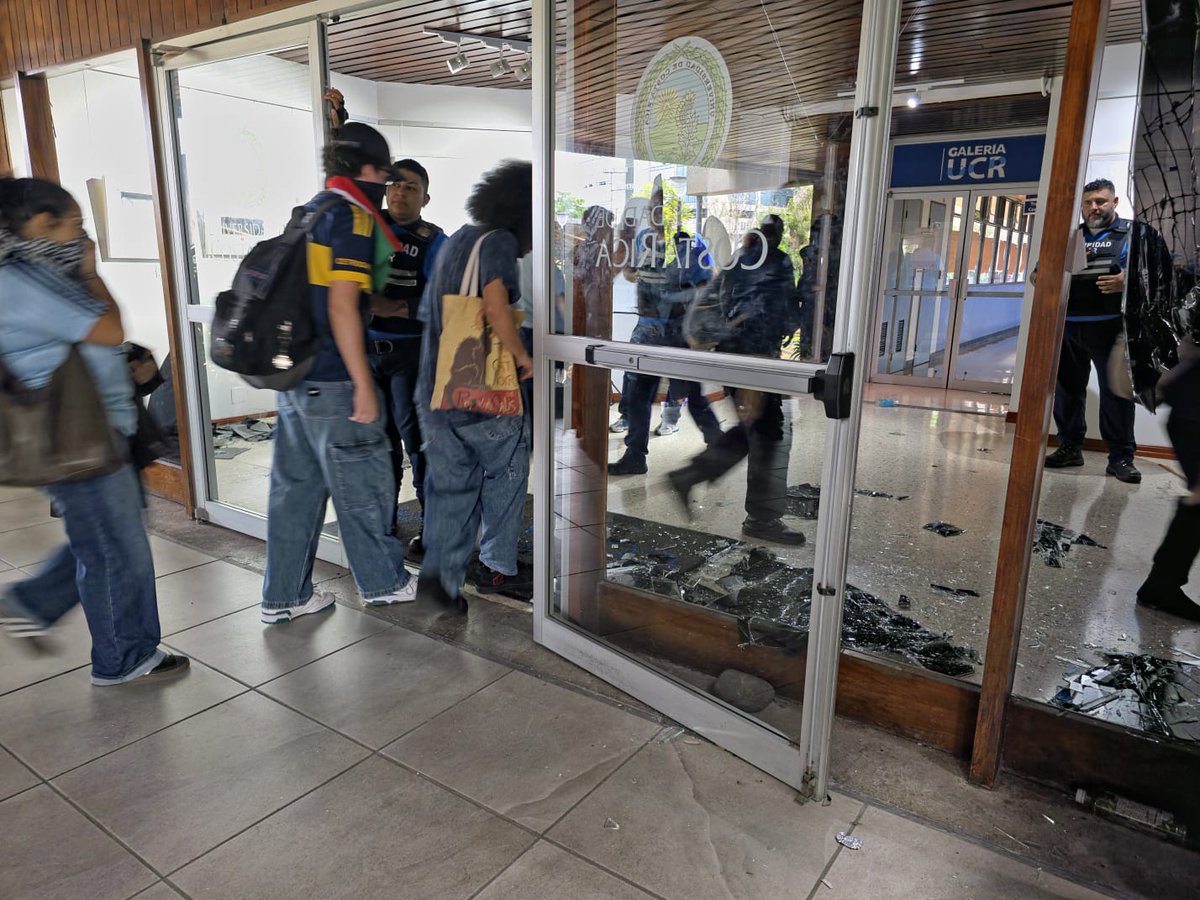 Semanario Universidad tweet media