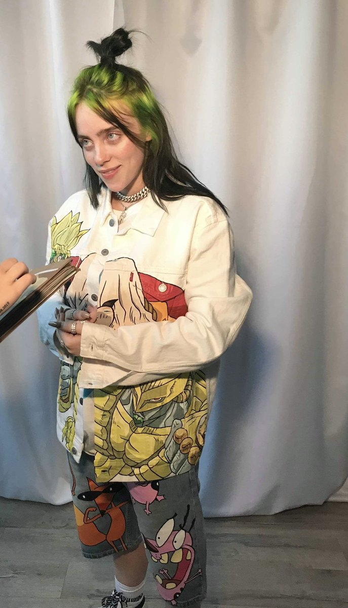 Em | new acc tweet media