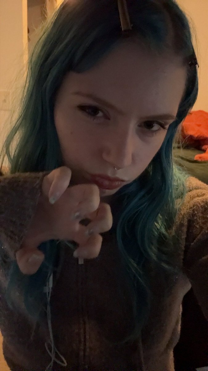 ✚ lilly ✚ tweet media