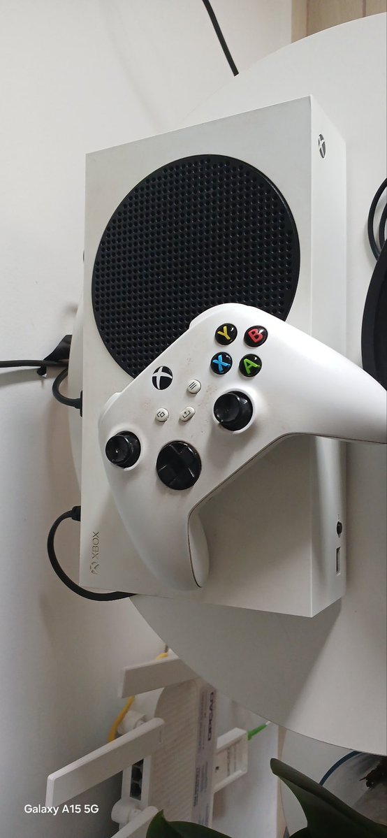 1400 reais pra sair hoje. Me ajude a seguir em frente