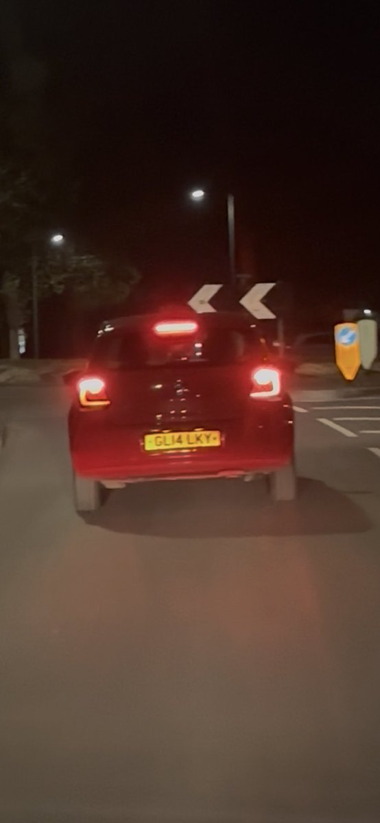 Matipgoat_'s tweet photo. @MerseyPolice doubt you can do much but just wondering if you can investigate this driver for brake checking and threatening me ? Pulled out on me on a roundabout and then got out the car threatening me as I beeped and then proceeded to brake check me and also go around 60mph https://t.co/dyNMivpOfA