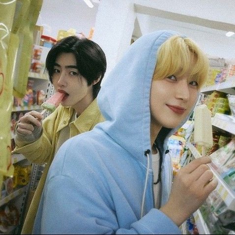 sunsun_luvs's tweet image. #sunsun au - i'll be your boyfriend 

sunoo nega até o último segundo q gosta de sunghoon
ou
sunghoon tenta conquistar sunoo a qualquer custo