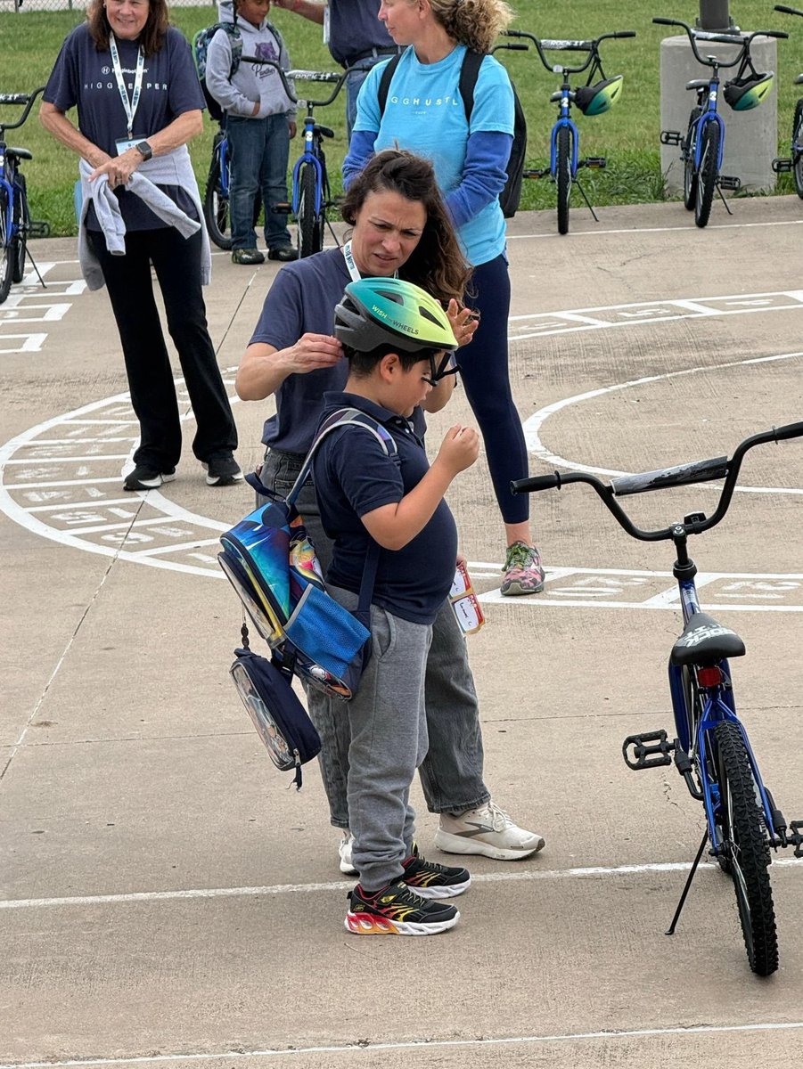 HHeightsFWISD's tweet image. A huge THANK YOU to Wish for Wheels for gifting our 2 grade students brand new bicycles—your generosity brought so much joy, excitement, and confidence to each child. Seeing their smiles as they received their bikes was truly priceless.

#GratefulHearts #CommunityStrong