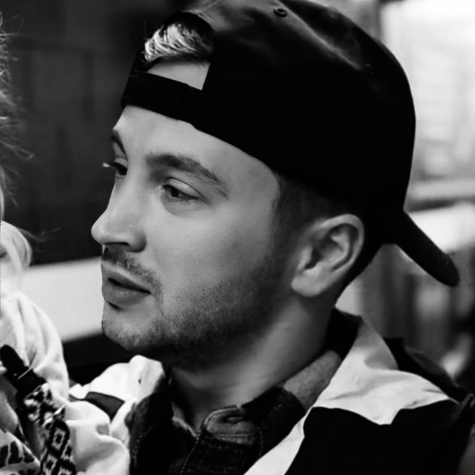 lynn ✮ shaky tweet media