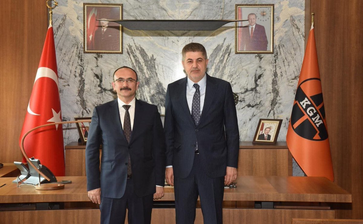 Milletvekili Şan’dan Karayolları Genel Müdürlüğü’ne Ziyaret haberadiyaman.com.tr/milletvekili-s… <a href="/HaberAdiyaman1/">haberadiyaman.com.tr</a> aracılığıyla
<a href="/RTErdogan/">Recep Tayyip Erdoğan</a> <a href="/abuyukgumus/">Ahmet Büyükgümüş</a> <a href="/Akparti/">AK Parti</a> <a href="/hakanaksu058/">Hakan AKSU 🇹🇷</a> <a href="/farukaytek/">Faruk Aytek</a> <a href="/dr_ishaksan/">Doç.Dr.İshak Şan</a>
<a href="/TBMMresmi/">TBMM</a> 
<a href="/avekremcadir/">Ekrem ÇADIR</a>  <a href="/m_fatiholgun/">Mehmet Fatih OLGUN</a>