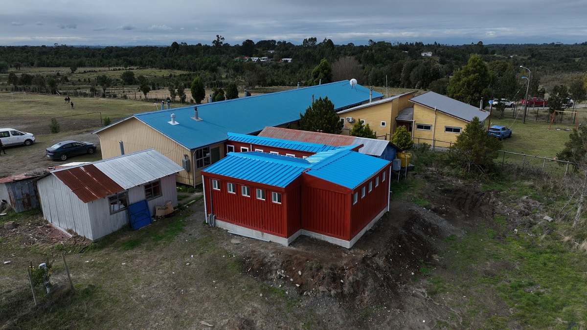radioinsular's tweet photo. Invermar inauguró  proyecto ampliación  modernización de infraestructura sanitaria  Escuela Rural de Aguantao #Castro #Ancud #Chiloe #PuertoMontt #Calbuco #FelizMiercoles #22DeAbril https://t.co/fAuk7d6T4E https://t.co/nUiZ9QXAbb