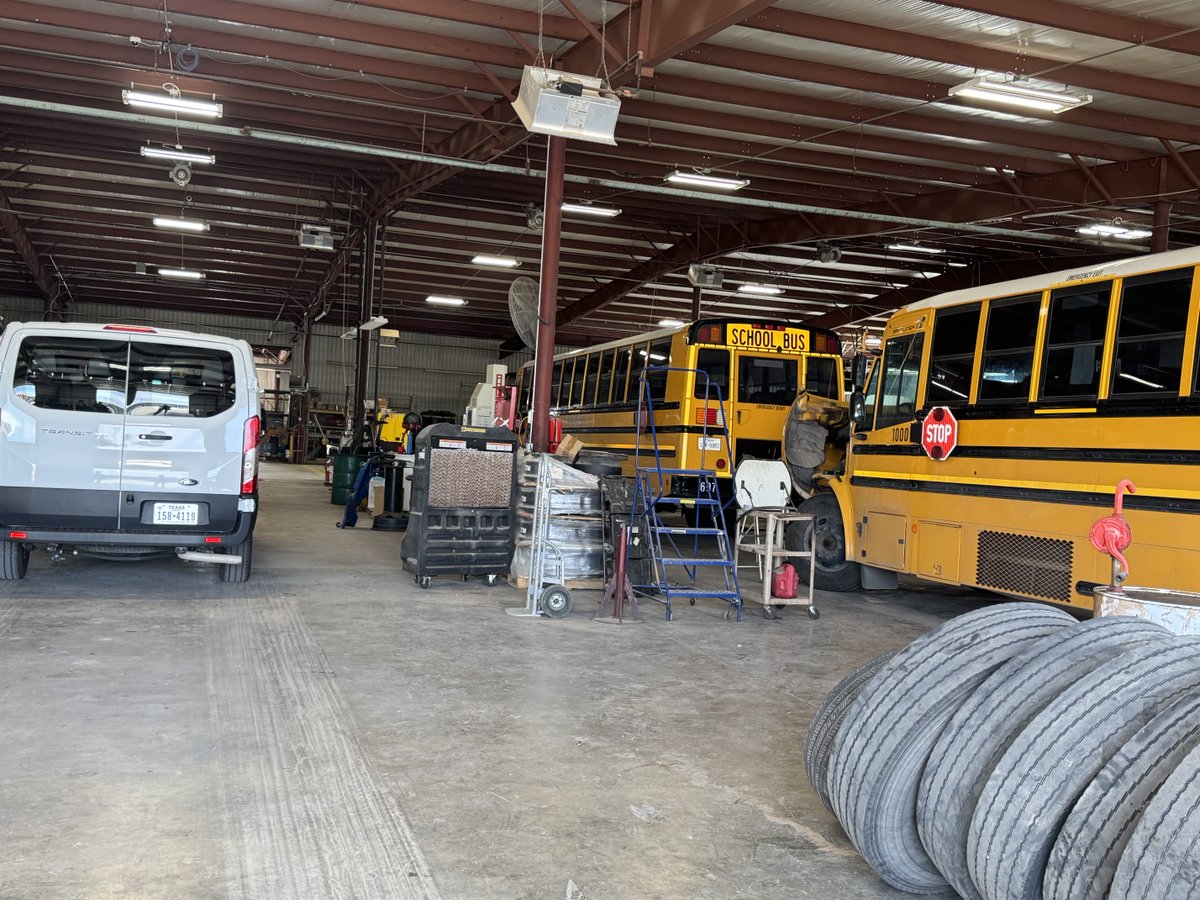 DrSDHoward's tweet image. I am #MISDProud of this team - today, I had the opportunity to spend time with our transportation department and hear the changes they have made and the work they do every day to transport our students to/from school and to all their co-curricular activities and field trips.