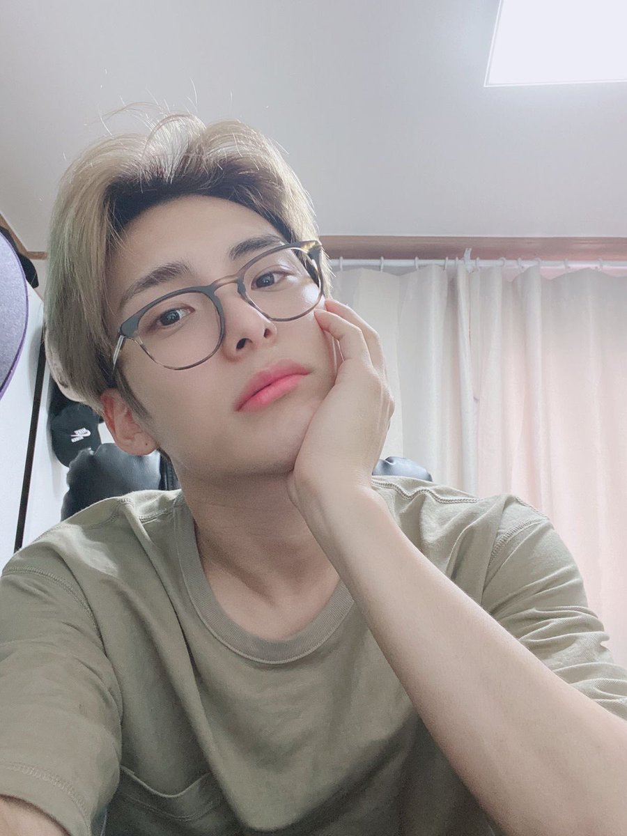 daily junhee tweet media