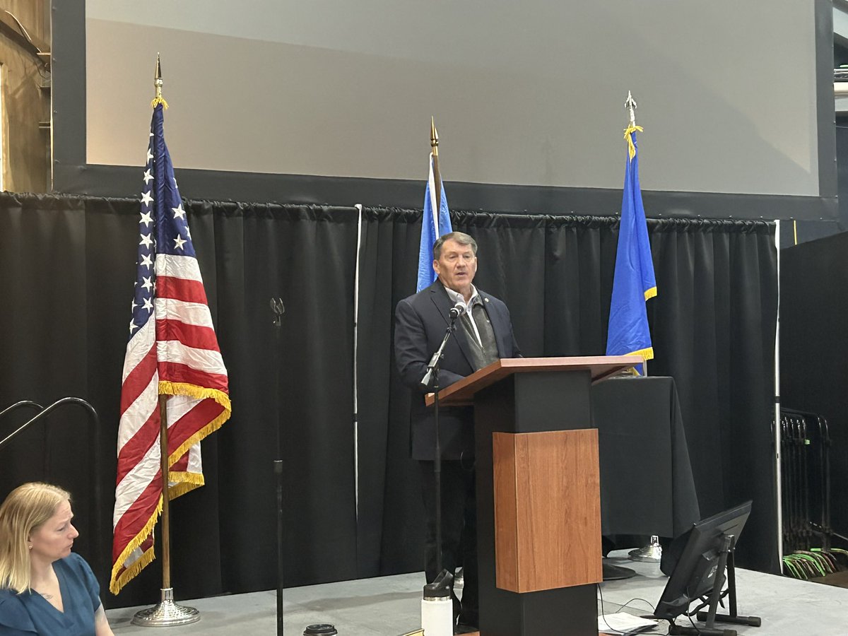 Senator Mike Rounds tweet media