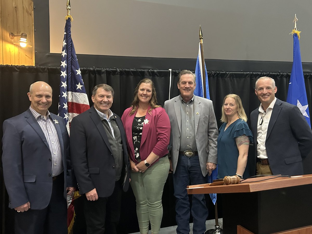 Senator Mike Rounds tweet media