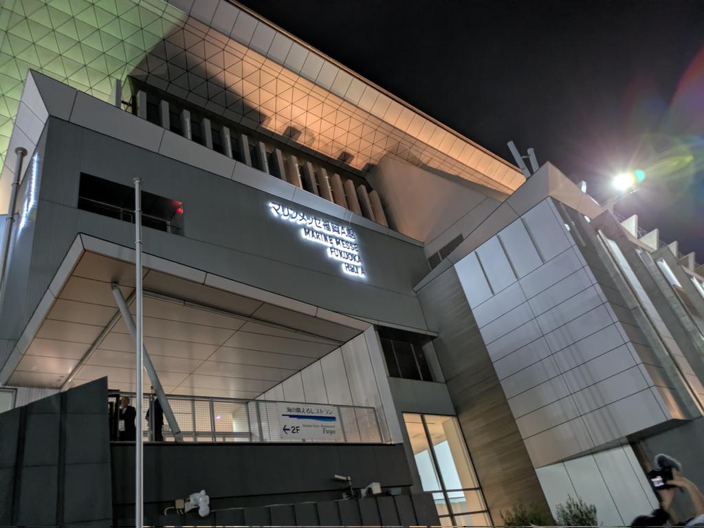 おはようございます。無事帰宅しました。昨日お会い出来た皆様、かまってくださりありがとうございますございました🤩お会い出来なかった皆様、次回は是非‼️ほんま最高のライブでした✨‼️🔥👑King Gnu🐃サイコー‼️🥰