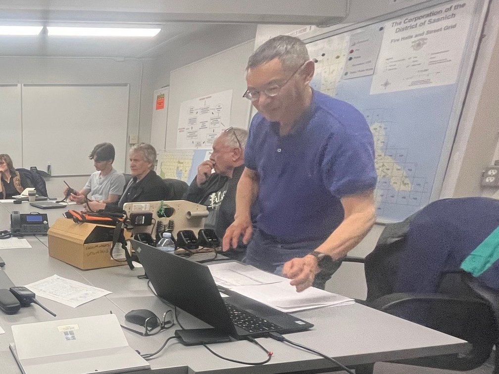 SaanichEP's tweet image. It’s #NationalVolunteerWeek – meet Martin! 👋
Martin is an Emergency Radio Communications Director who joined SEP in 2003! We're so grateful for his 23 years of service (and counting!). 
#ThankYou #Saanich