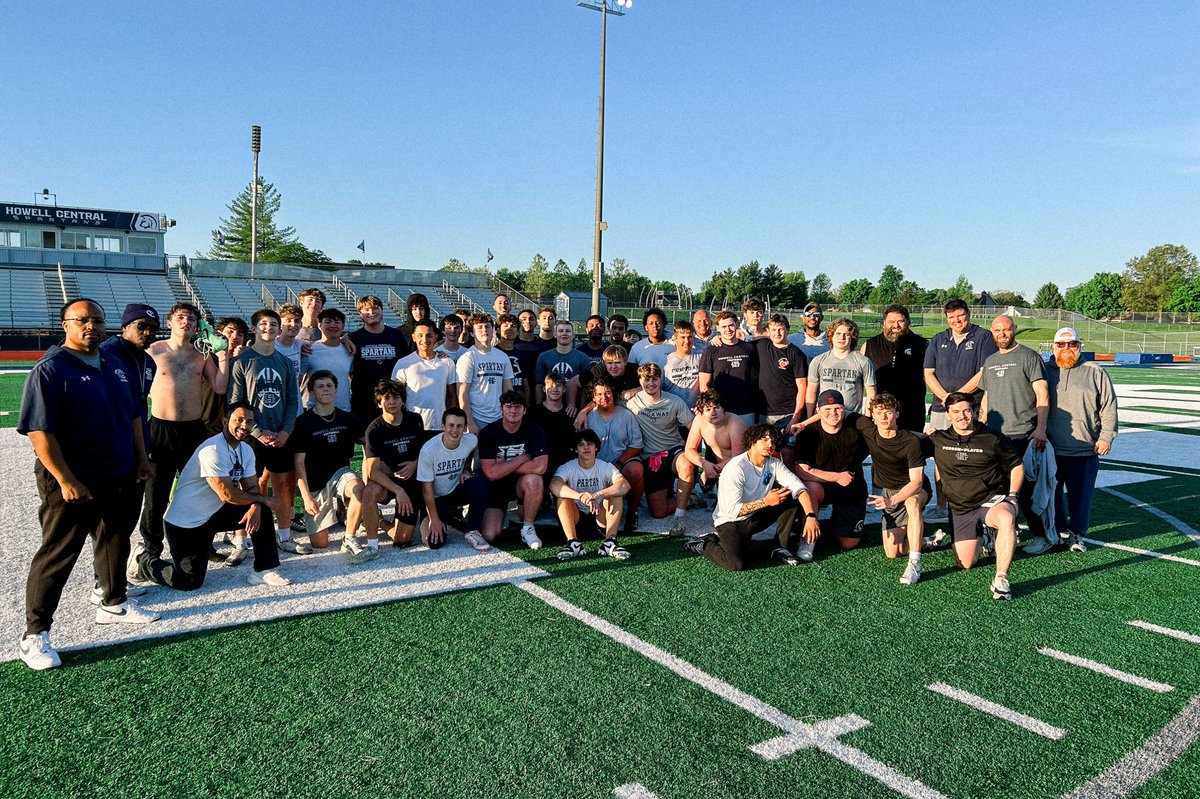 Francis Howell Central Football tweet media