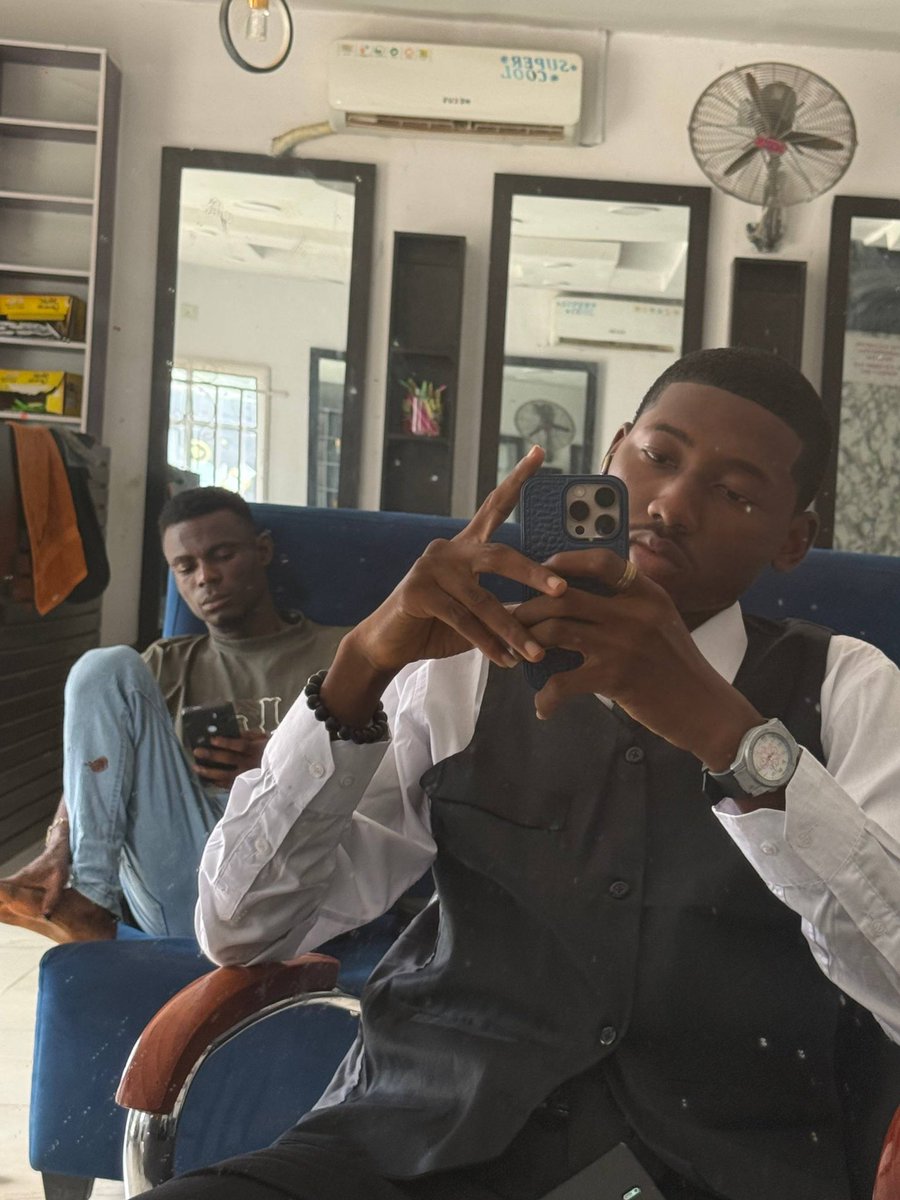 SultaN🌍 tweet media