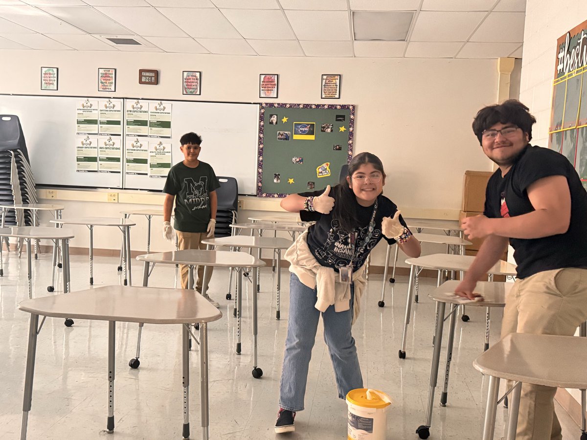 Montwood Middle Student Council tweet media