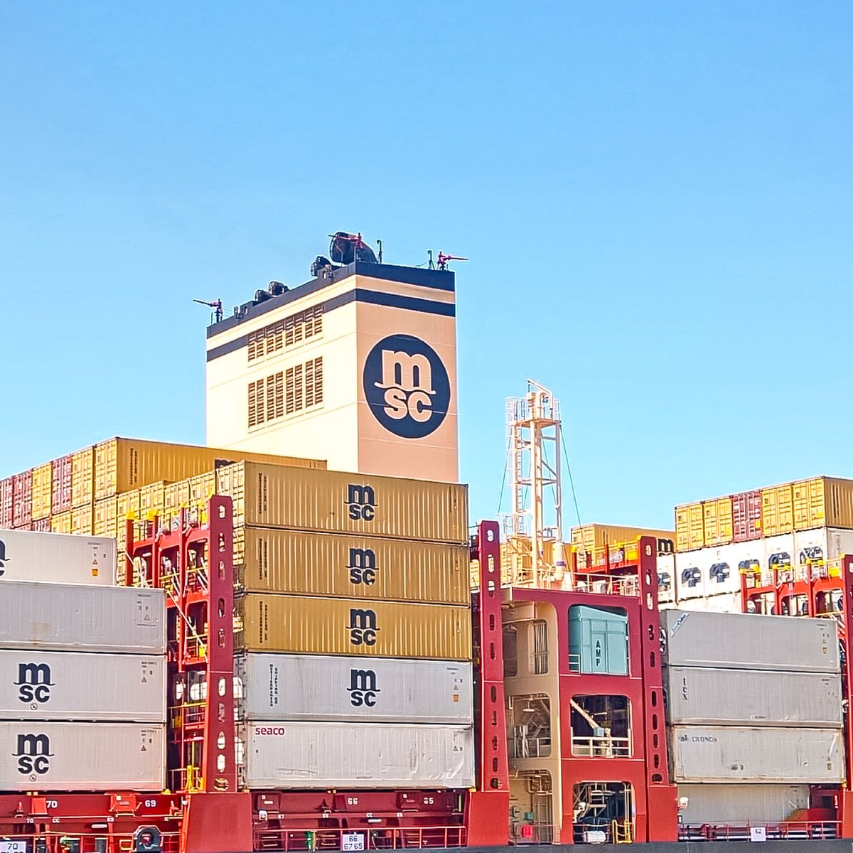 Agromercado_'s tweet image. #Ica| 🚢🥑 Socios de la Asociación de Productores Huamampali Alto Larán fortalecieron sus capacidades en procesos de embarque, trazabilidad y cadena logística en el Puerto de Paracas para acceder a nuevos mercados, gracias al acompañamiento de #Agromercado del Midagri.