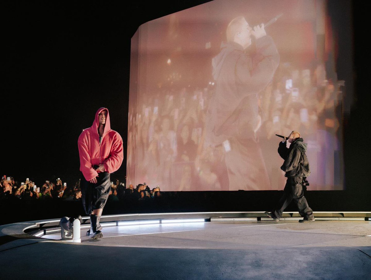 Justin Bieber tweet media