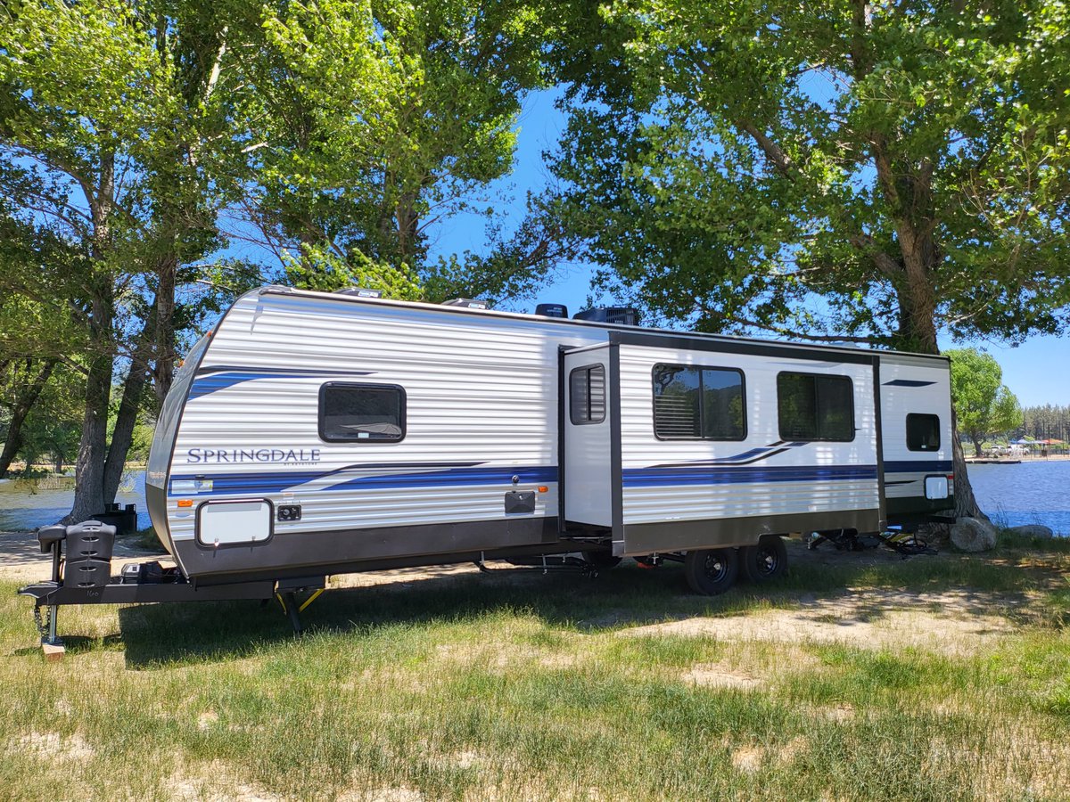 RVRentals_WOL's tweet image. Happy Earth Day from RV Rentals Way of Life! We believe that the best way to fall in love with the planet is to spend a night (or five) right in the middle of it. Our trailers are designed to get you closer to the views that matter most!
​#EarthDay #LeaveNoTrace #RVParkWithAVie