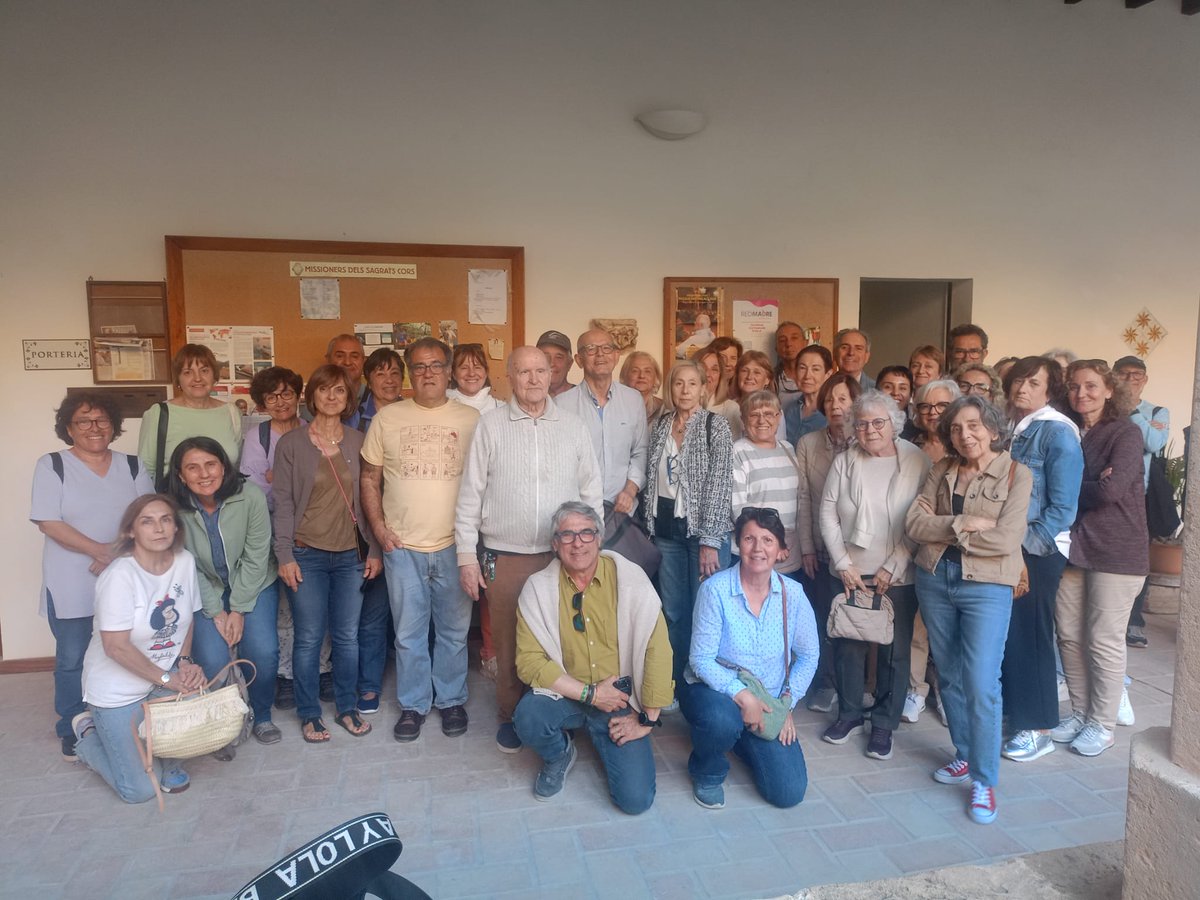 ocbpalma's tweet image. El #PerPalmaCadaMes d'#abril26 ha estat dedicat a fer una visita al #monestir de #lareal. Gràcies al pare Amengual per rebre'ns tan bé i al professor Biel Alomar per guiar-nos una vegada més.