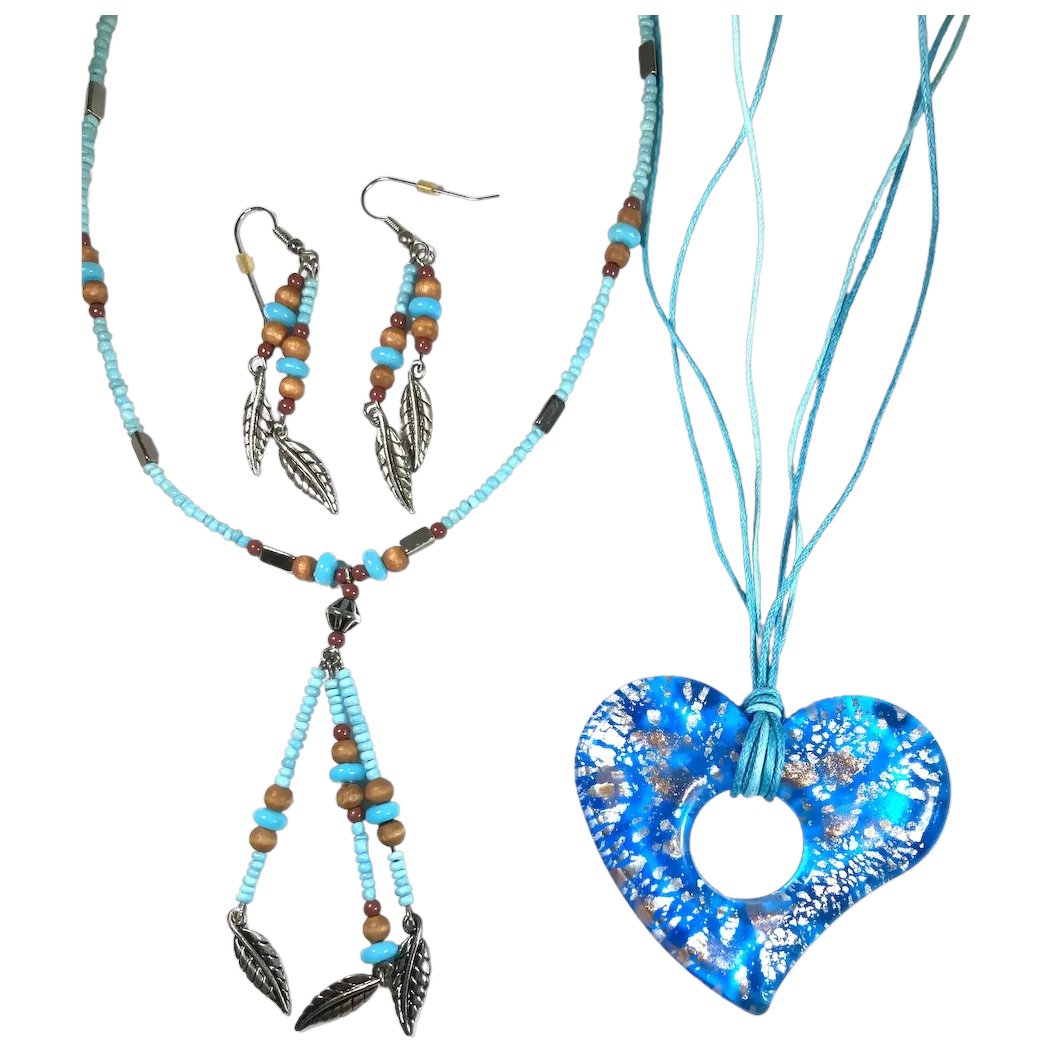 ClarasJewelry's tweet image. Blue Beaded Dangle Feathers Necklace Set &amp;amp; Blue Dichroic Glass Heart Pendant Necklace Both MIB
#rubylane #vintage #retro #necklace #set #vintagebeginshere #jewelryaddict #giftideas #treasures #mothersday2026
rubylane.com/item/136230-E1…