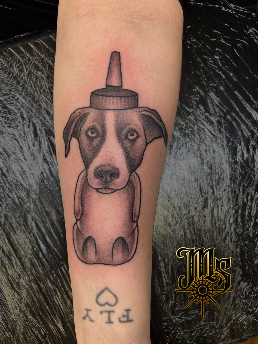 20Morningstar23's tweet image. Such a cute and fun idea for a #tattoo- the perfect #memorial to a #furryfriend.
This tattoo was done by our talented @jazz_art_discgolf. A #greatdesign is the first step to a great tattoo! To get into Jazzes books head to our website to get #inked by Jazz.
#FurryFriendTattoo