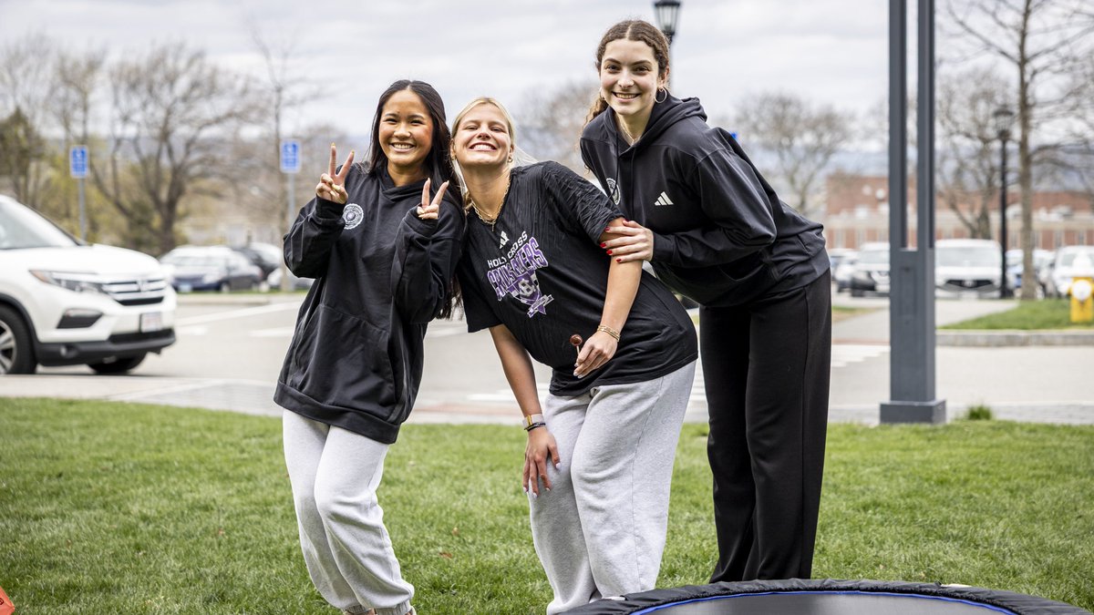 Holy Cross Athletics tweet media