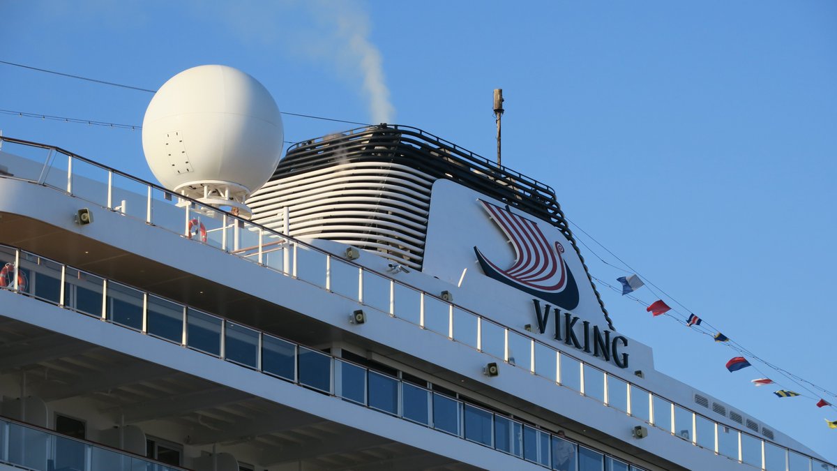 casacanarias's tweet photo. ⚓️ Hoy es miércoles:
6⃣🚢Dos #CRUCEROS de visita en el puerto de #SantaCruzdeTenerife.
➡️#MSCseaview
➡️#VikingSky
🇮🇨 TODO lo que se mueve en puertos de #Canarias.
📆 >https://t.co/Mdxx9UDhpE
#Tenerife 🌐 https://t.co/Nnv4058Bl7