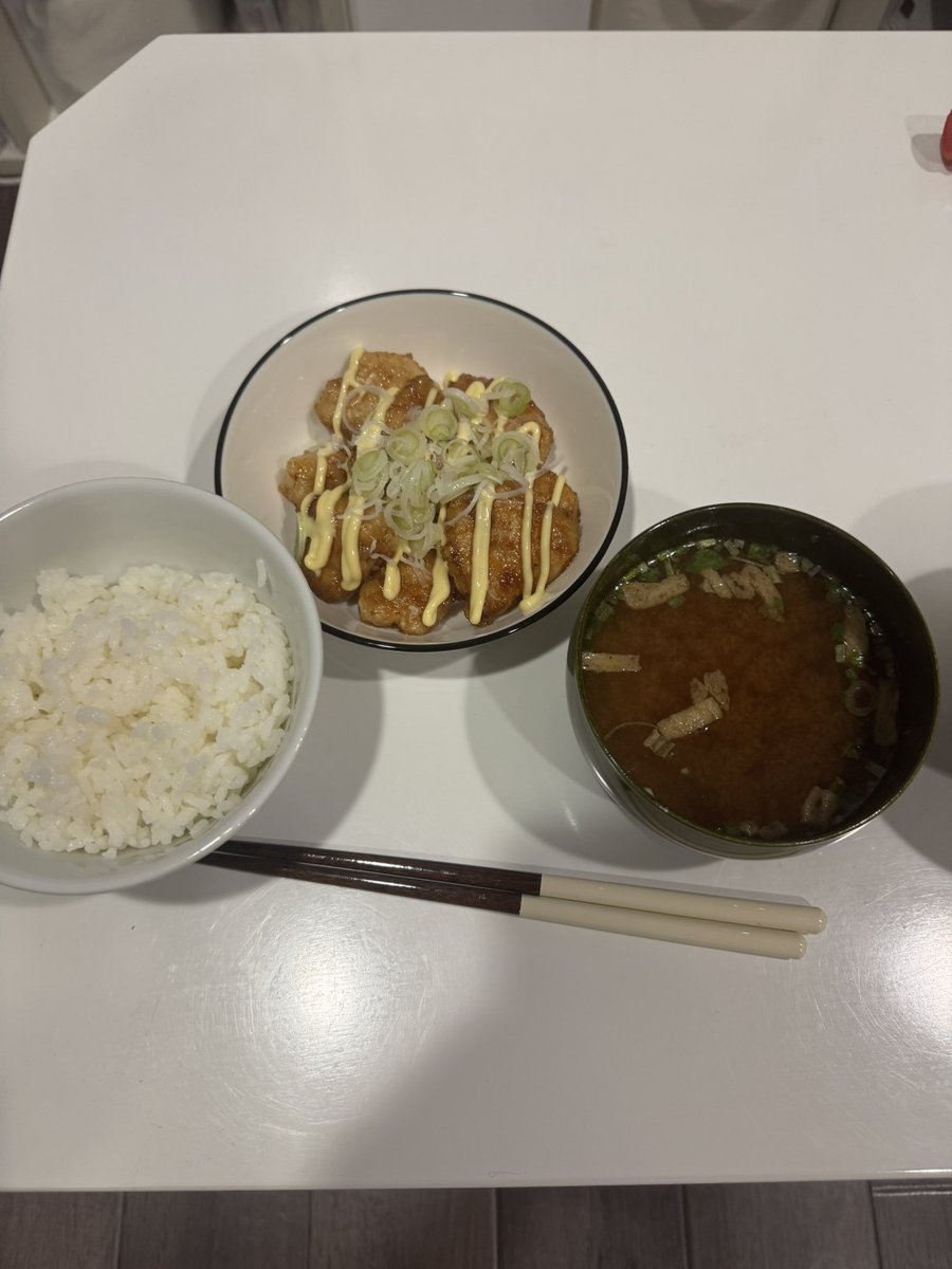 まなか tweet media