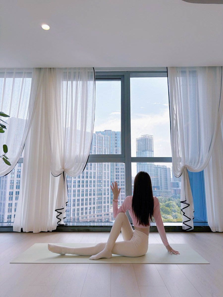 Carolyn Reichel tweet media