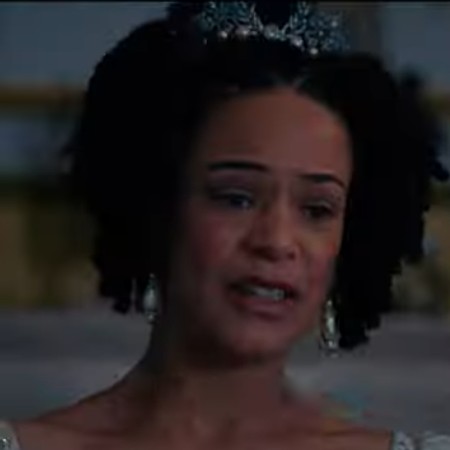 TriviaSwan09's tweet photo. So, I read that QC's 3rd daughter Elizabeth felt suffocated by society standards, nor did she like living in the palace under strict rules. Sound familiar?😉If the writers had done their research, Elizabeth and Eloise could've been friends. Ah, what could've been...😪#Bridgerton https://t.co/3Qi5rJVNfO