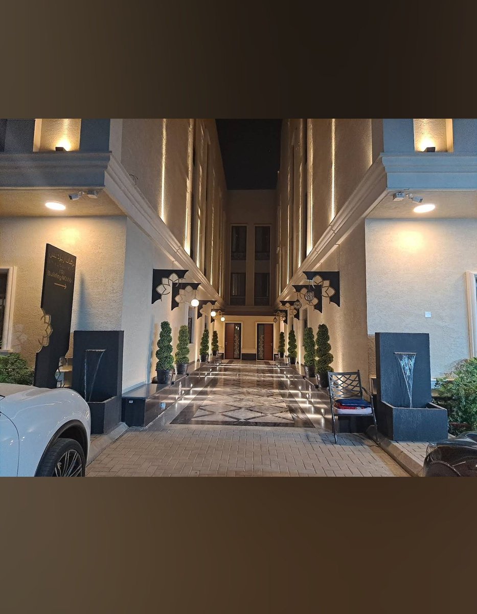 Warren Elmers tweet media