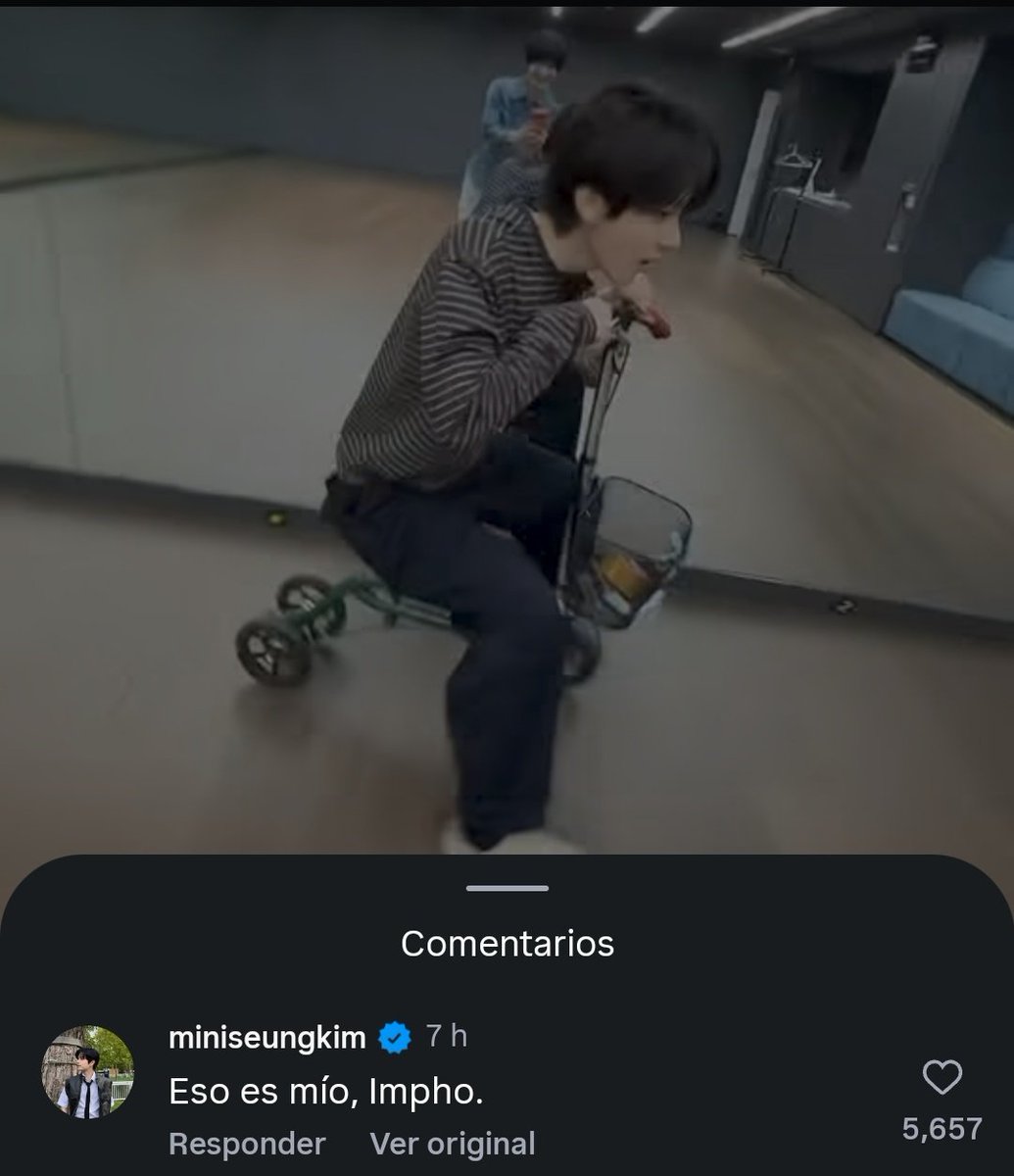 seungmin es ese primo que no te quiere prestar sus juguetes JDJDJSJS YO LO AMO él solo quiere ser él mismo