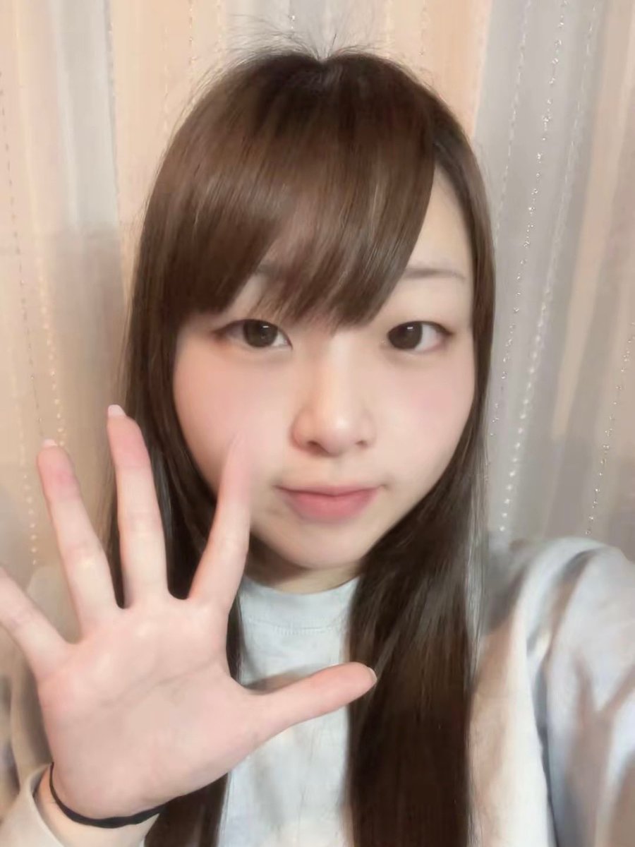 若王子しえり tweet media