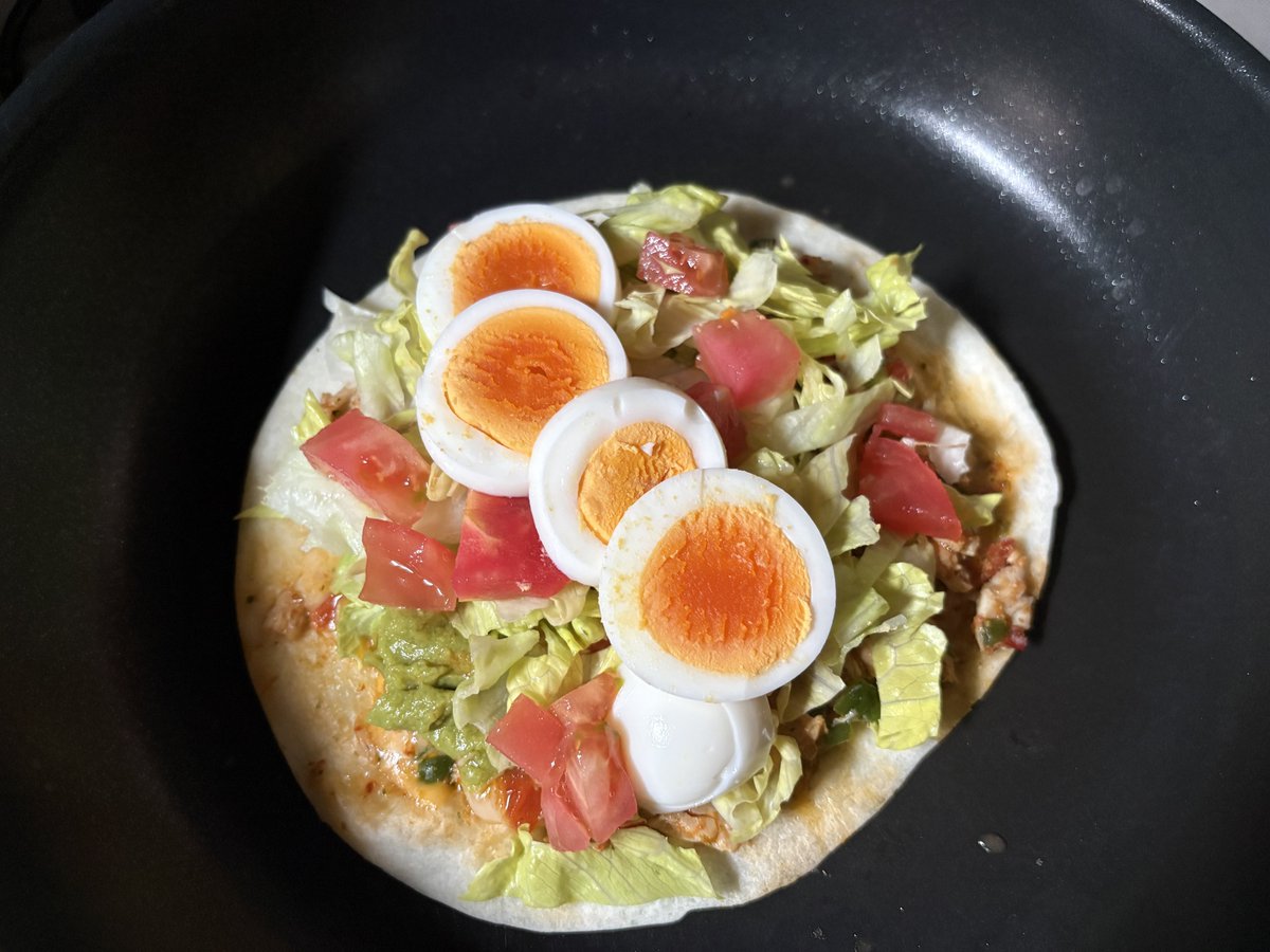 K_pan_pa_pan's tweet photo. チキンケサディーヤロール

開いて 野菜やたまごを追加して巻きました。おいしいおいしい😋 https://t.co/TuyHcPlnxT
