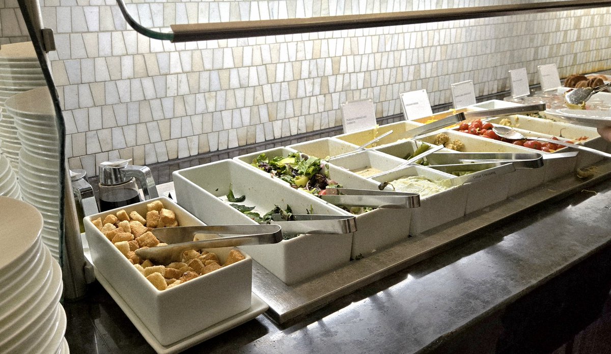 patstravelrevu's tweet image. #AmericanExpress #CenturionLounge #Houston #BushAirport Terminal D patstravelreviews.com #airportlounge #AirportClub #Travel #luxurytravel #aviation #avgeek #airport #AmEx #AmericanExpressCenturionLounge #IAH #IAHAirport #patstravelreviews