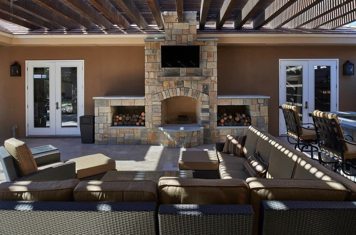 Godesigns_GO's tweet image. At GoDesigns El Paso, every fireplace begins with a commitment to both performance and individuality. We exclusively use Isokern inserts-renowned for their durability, efficiency, and superior heat performance as the foundation of every build. #designbuild #landscape #renovation