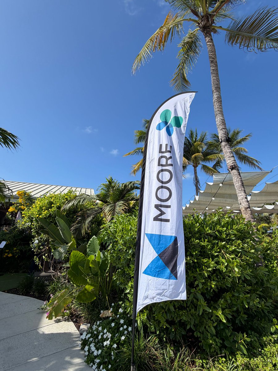 StuartsLaw's tweet image. Megan Wright attended Pizza, Prosecco &amp;amp; Perspectives at the @RitzCarlton, Grand Cayman.

It was an opportunity to connect with peers and discuss the evolving landscape across the #alternativeinvestment and #digitalasset sectors.

#BACI @CaymanFinance #Moore #MetaBase58
