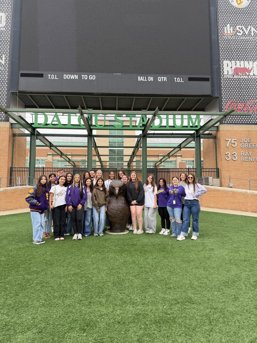 Sanger_AT's tweet photo. Our sports med program got to visit NCTC &amp; UNT sports medicine and athletic facilities. We had such a great time seeing the ins and outs of college sports 💙❤️💚 thank you to NCTC &amp; UNT for such a fun day!!! #Tribe https://t.co/CsP8K1u4mL