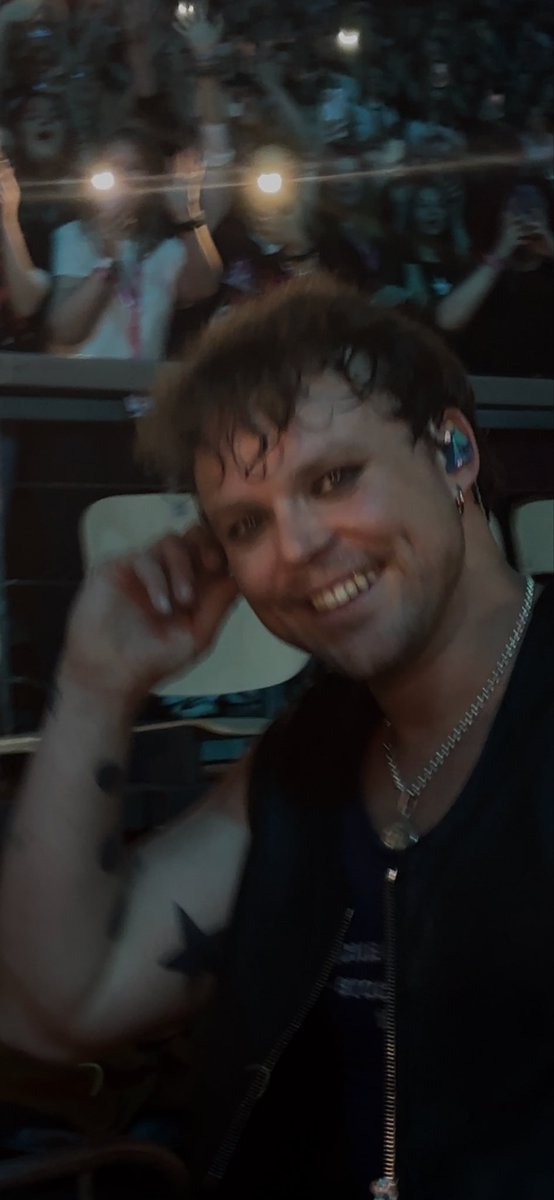 boys at school never look at me

#EASLodz #LodzIsAStar