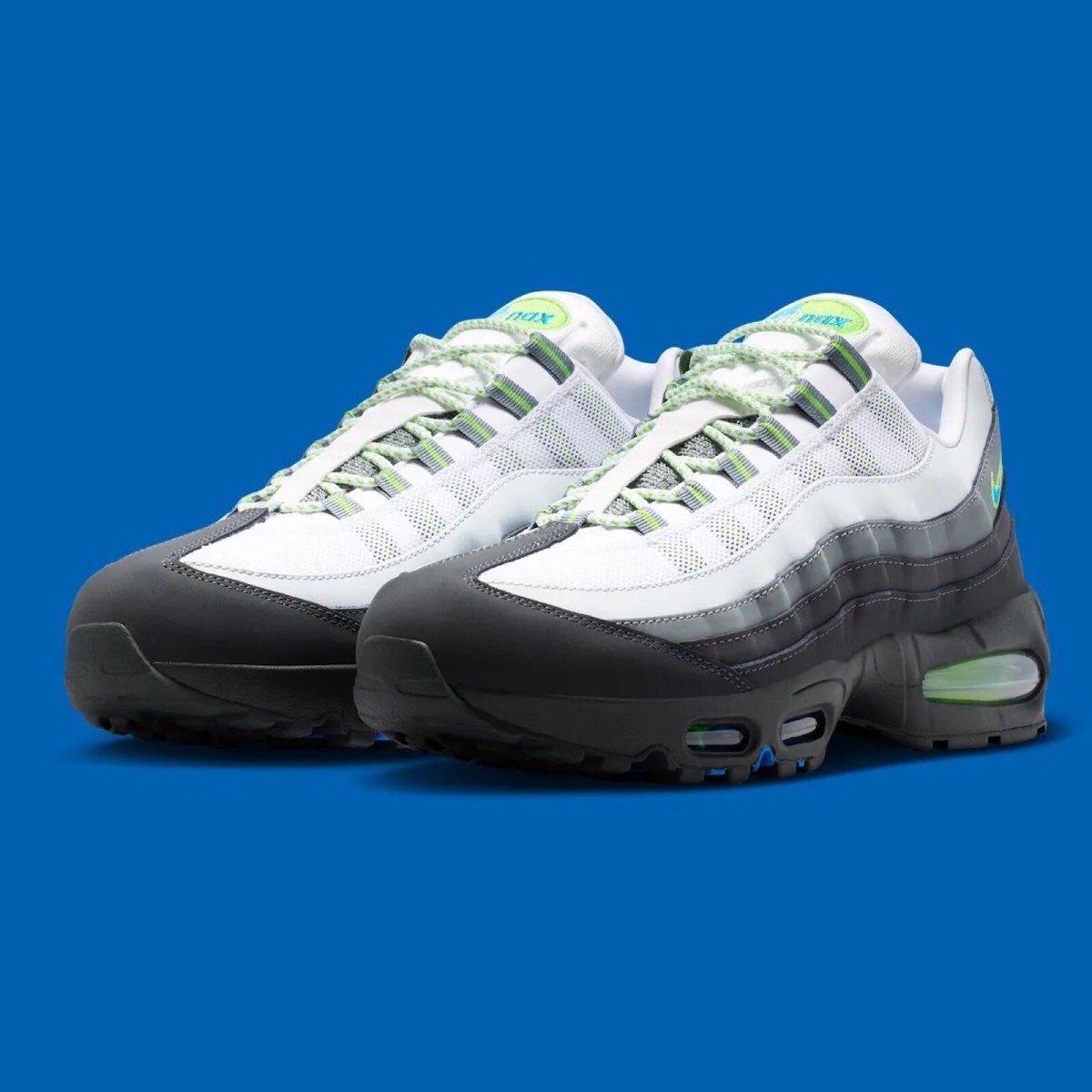 JustFreshKicks's tweet photo. Nike Air Max 95 OG Big Bubble "Green Apple" 🍏

https://t.co/9kLsqujxTu https://t.co/mpmJXUQQD3