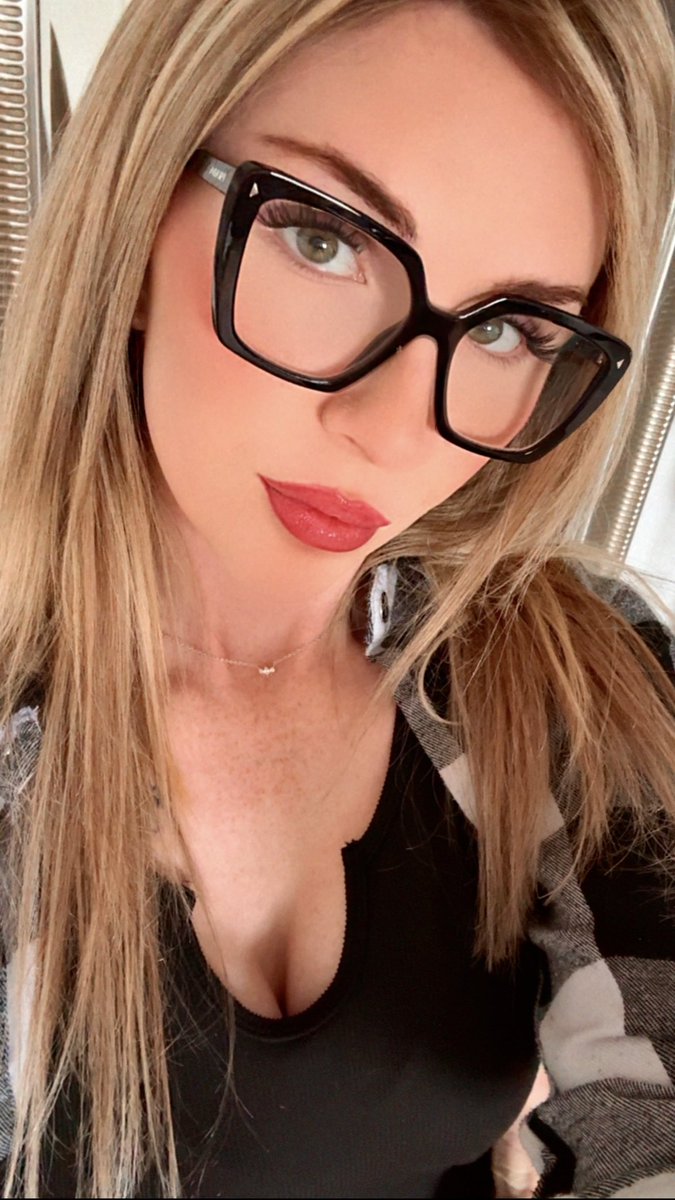 Joy B4by tweet media