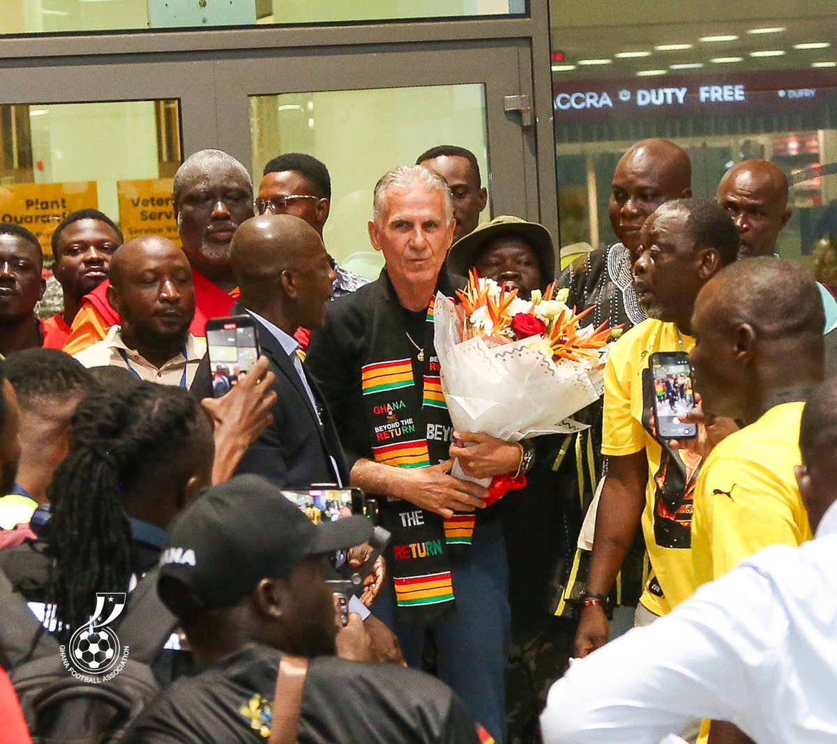 PrimaSports's tweet photo. Carlos Queiroz has arrived in Ghana ahead of his official unveiling as Black Stars coach.

#PrimaMedia #PrimaSports https://t.co/1NeQjcDkTW
