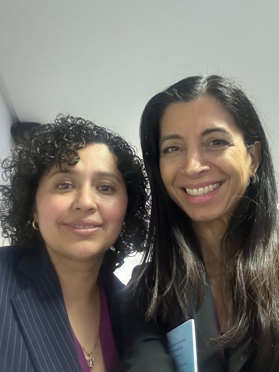 MarinaVarelaDu1's tweet image. @MarinaVarelaDu1 @SanidadeXunta 
Sociedad Española de Anestesiología  
@wfsaorg @HaylockLCaro 
@opsoms @ESAIC_org @iditm 
#Bienestar de los profesionales 
#Wellbeing 
#Liderazgo