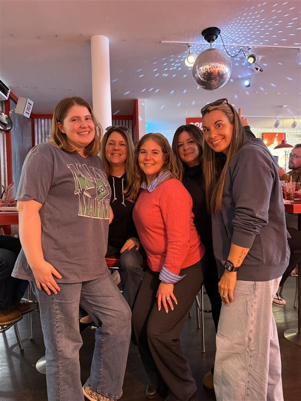Evergreen_CU's tweet photo. Community is at the heart of everything we do at Evergreen Credit Union. Whether we're sponsoring local events, supporting Maine organizations, or simply being there when you need us—we're proud to serve the communities we call home. 🤝 #BrewsAndBites #ARLGP https://t.co/ALfZLgFpoQ