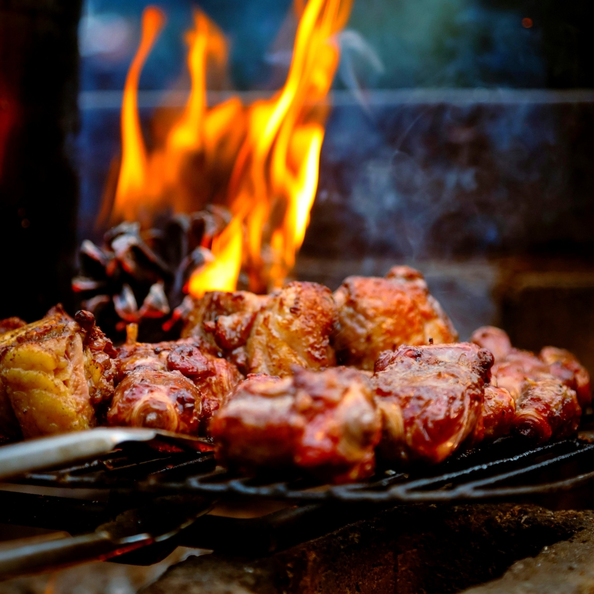 InnDC's tweet image. The Giant BBQ Battle returns June 27–28, 2026! 🔥🍖 Experience world-class cooking and live music on Pennsylvania Ave. Stay at Holiday Inn Washington DC-Central to be near the feast!: bit.ly/3NcoC7B

Book your room today!
bit.ly/3UCsBvh

#BBQinDC #BBQBattle